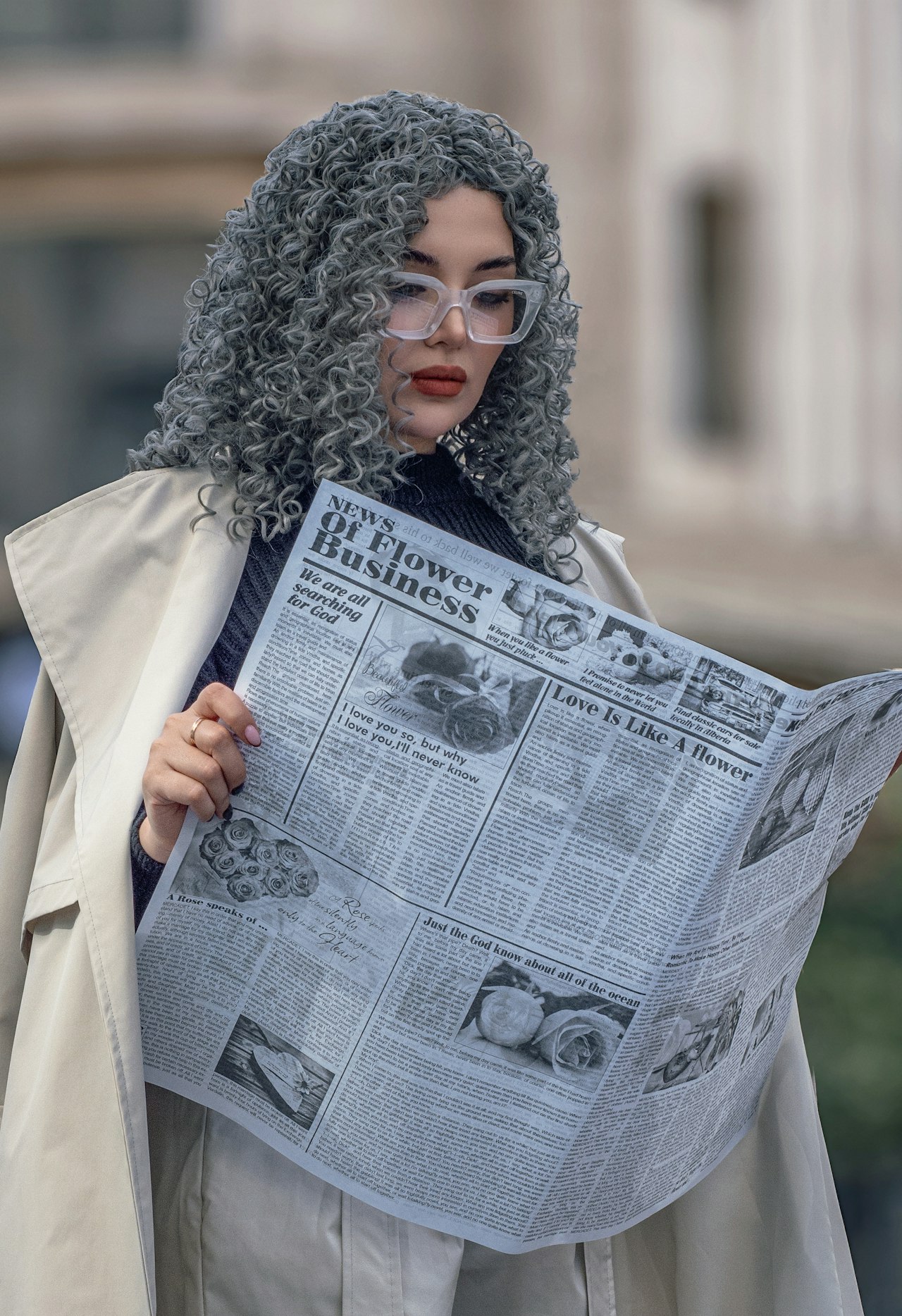 Cheveux blancs : causes, idées reçues et solutions pour les assumer